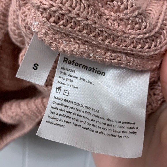 Sleeveless Pink Knit Top - Picture 7 of 8